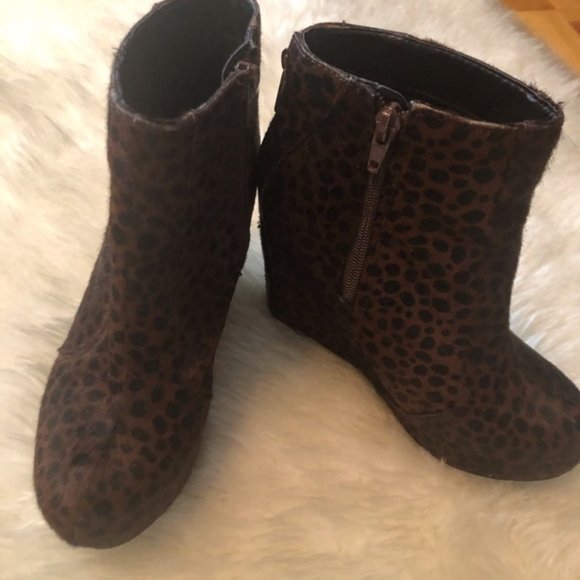 JEFFREY CAMPBELL leopard booties - Picture 6 of 10